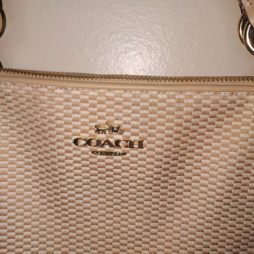 Coach Purse! - Picture 2 of 7